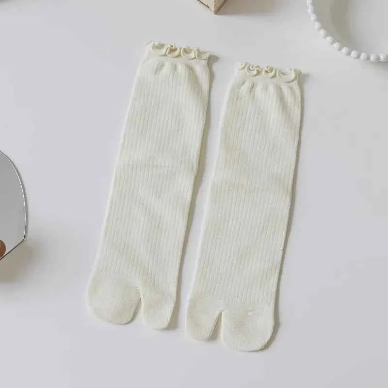 Japanese Ruffled Edge Cotton Split Toe Socks Solid Color Two-Toed Sock Unisex Harajuku Simple Tabi Socks High Elastic Hosiery
