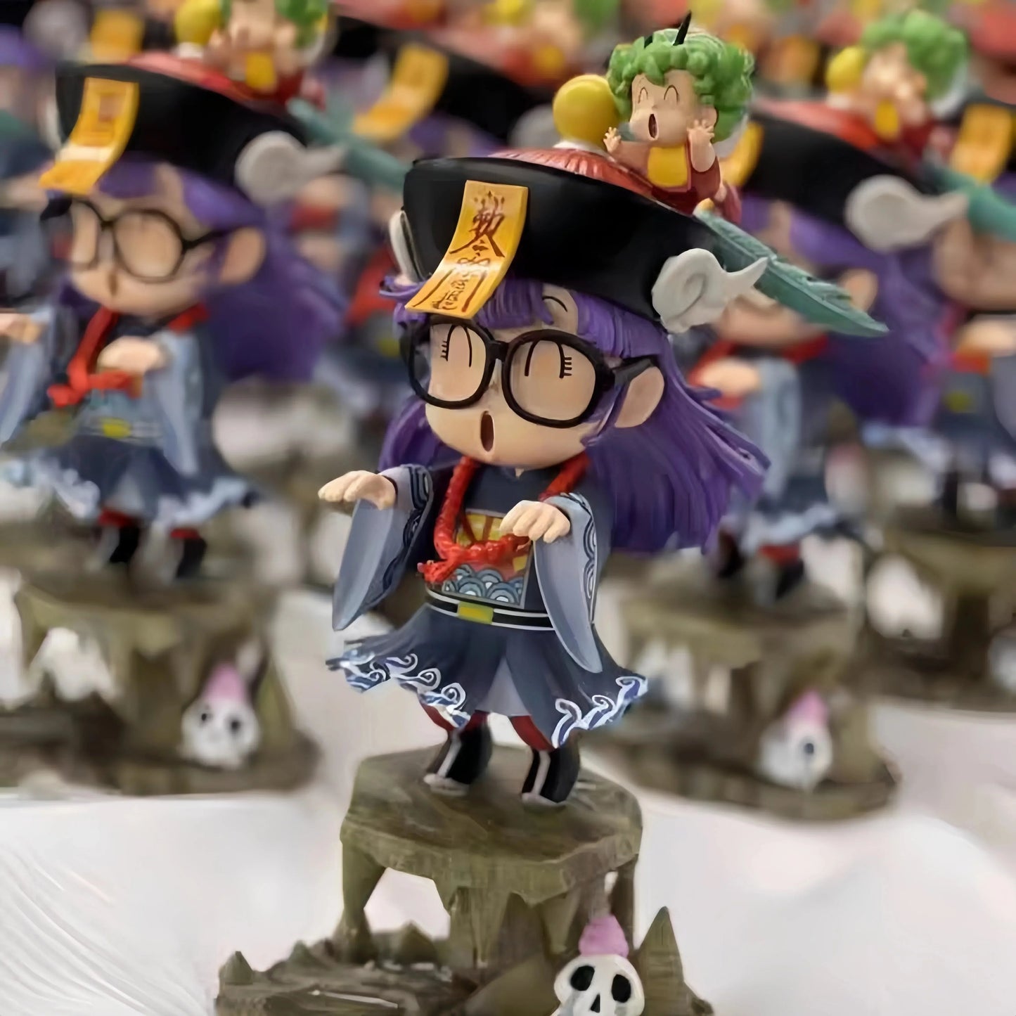 24cm arale Anime Figure arale figures IQ doctor arale cute pvc statue Collectible Model doll desk Decoration birthday Gifts Toys SS69