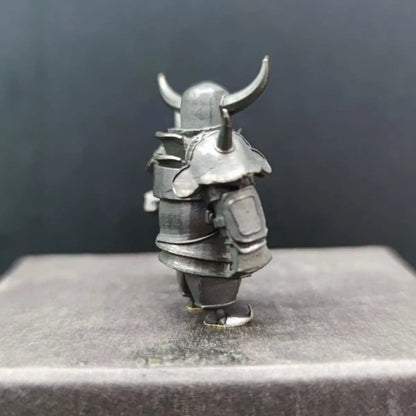 Brass Make Old Hog Rider Action Figures Miniature Ornament Accessories Super Knight Mini Desktop Car Interior Model Figurine SS69