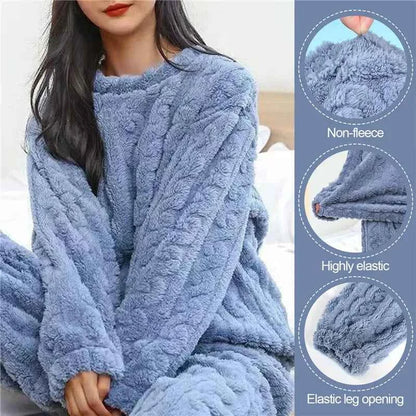 Soft Coral Velvet Jacquard Warm Pajama Set for Women Cozy Loungewear Outerwear for Winter Christmas Back to School Gift ﻿