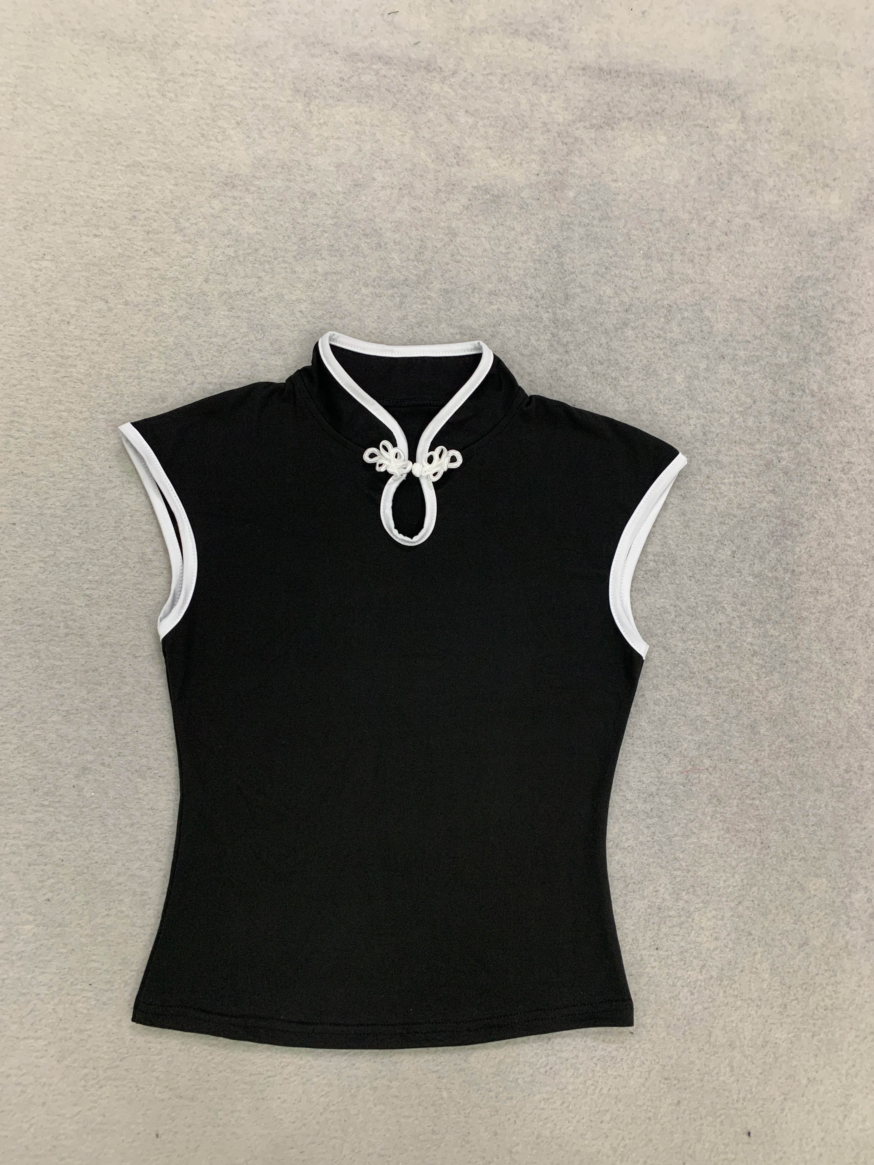 Women's Beige Chinese Style Cheongsam Blouse Vintage Mandarin Collar Short Sleeve Crop Top with Frog Button Keyhole Asymmetrical