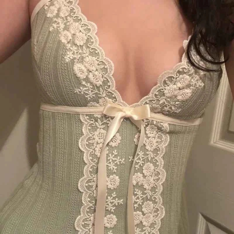 Xingqing Fairy Coquette Tank Top y2k Women Lace Floral V Neck Spaghetti Strap Sleeveless Vest with Bow 2000s Aesthetic Clothing