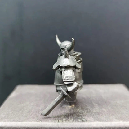 Brass Make Old Hog Rider Action Figures Miniature Ornament Accessories Super Knight Mini Desktop Car Interior Model Figurine SS69