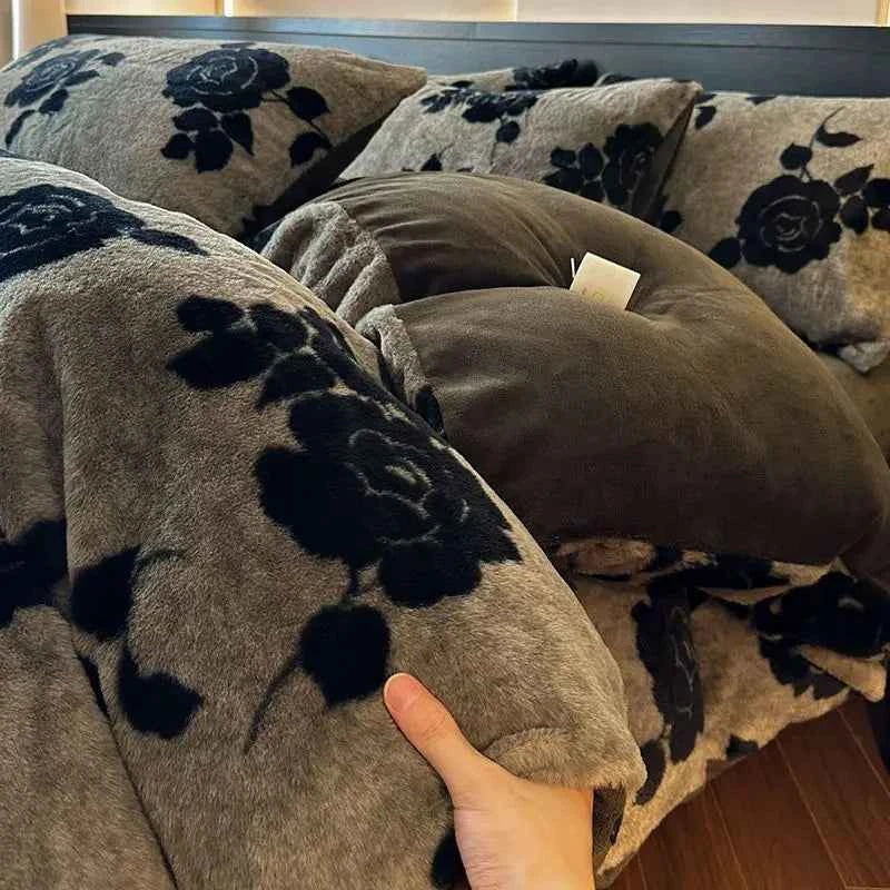 Four-piece Set Thickened Thermal Fleece Flange Coral Fleece Class A Leopard Print Rabbit Plush Quilt Cover Pillowcase Bed Sheet