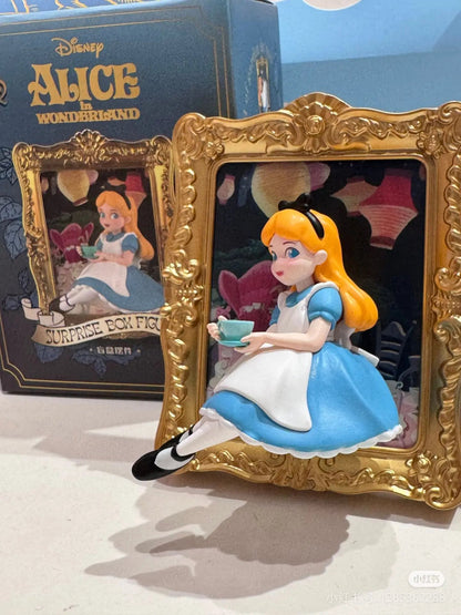 Original Disney Alice In Wonderland Blind Box Art Gallery Series Trendy Collectible Desktop Ornament Model Birthday Gift SS69