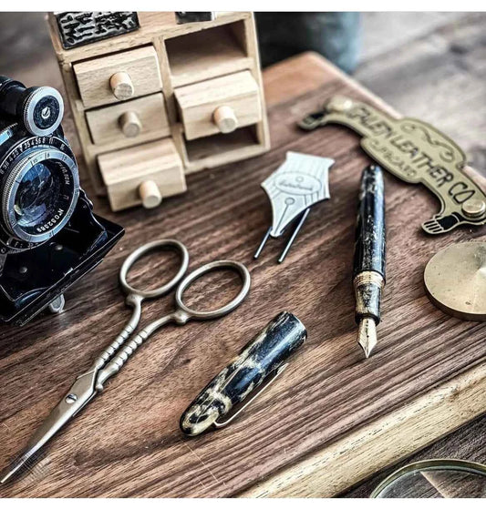 Vintage Pen Nib Shape Metal Page Holder Clip Journal Notebook Decoration Cute Bookmark Planner Accessories