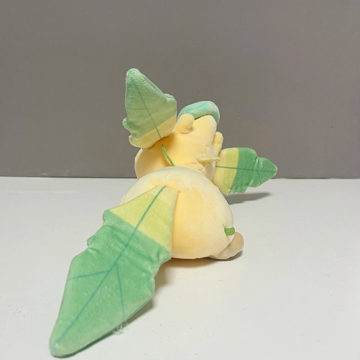Anime Eeveelution Eevee Espeon Umbreon  Vaporeon Peluche Doll Sylveon Sprigatito Charizard Plush Toys Stuffed Plushies Doll Gift