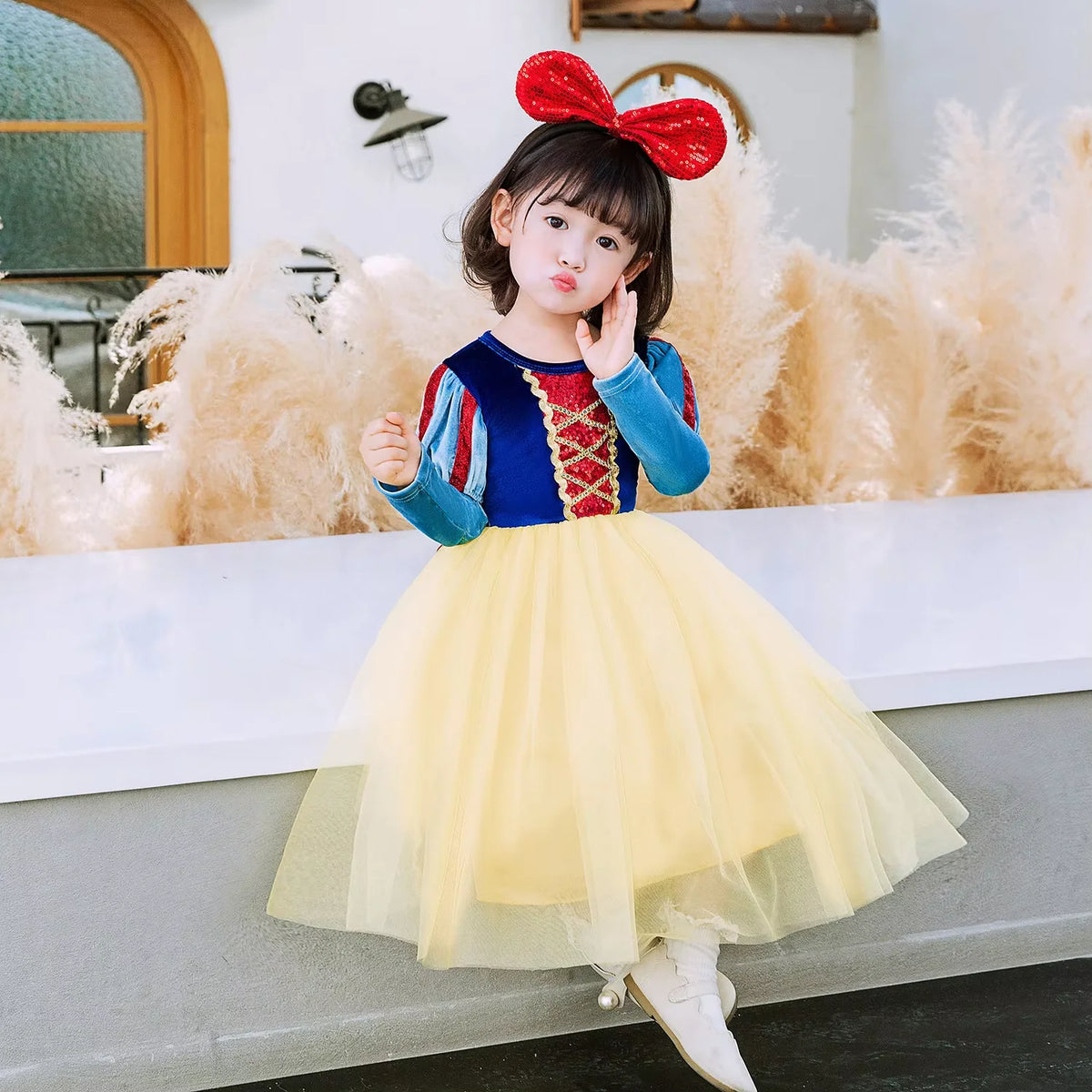 Disney Halloween New Movie Snow White Princess Dress Girl Cosplay Yellow Snow White Party Yellow Stripe Dress Accessories Suit