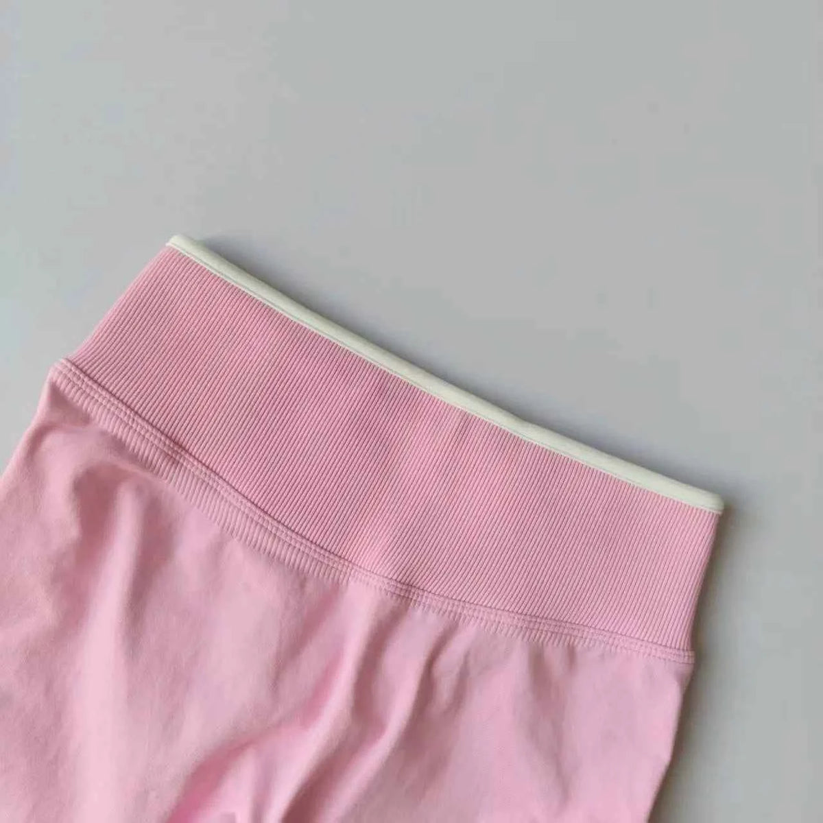 Seamless High Waist Yoga Pants Women Tummy Control Leggings Stretchy Soft Workout Running Leggings Comfortable Gym Sports Tights