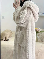 Coral velvet jacquard pajamas for women, winterized and thick, warm, flannel, autumn and winter robe