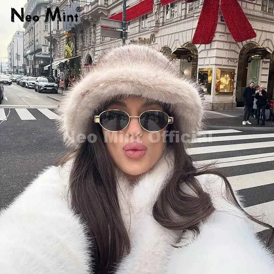 Neo Mint 2025 Winter Hot Brand Fashion Gradient Faux Fur Bucket Hats Women Thick Warm Fluffy Fox Fur Luxury Panama Fisherman Cap