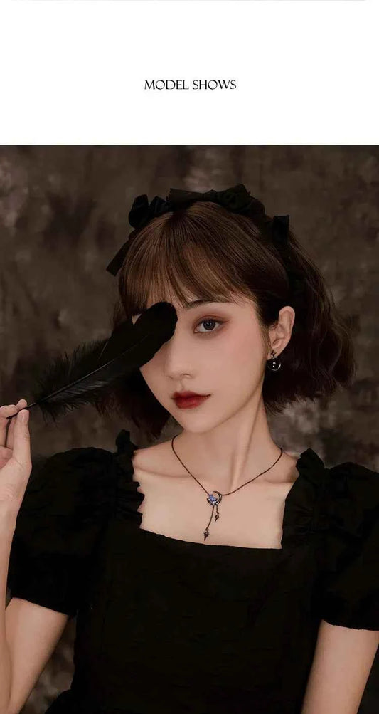Thaya New Trendy Original Design Women Necklaces Vintage Women Chorker Fashion Pendant Necklace For Women Crystal Party Jewelry