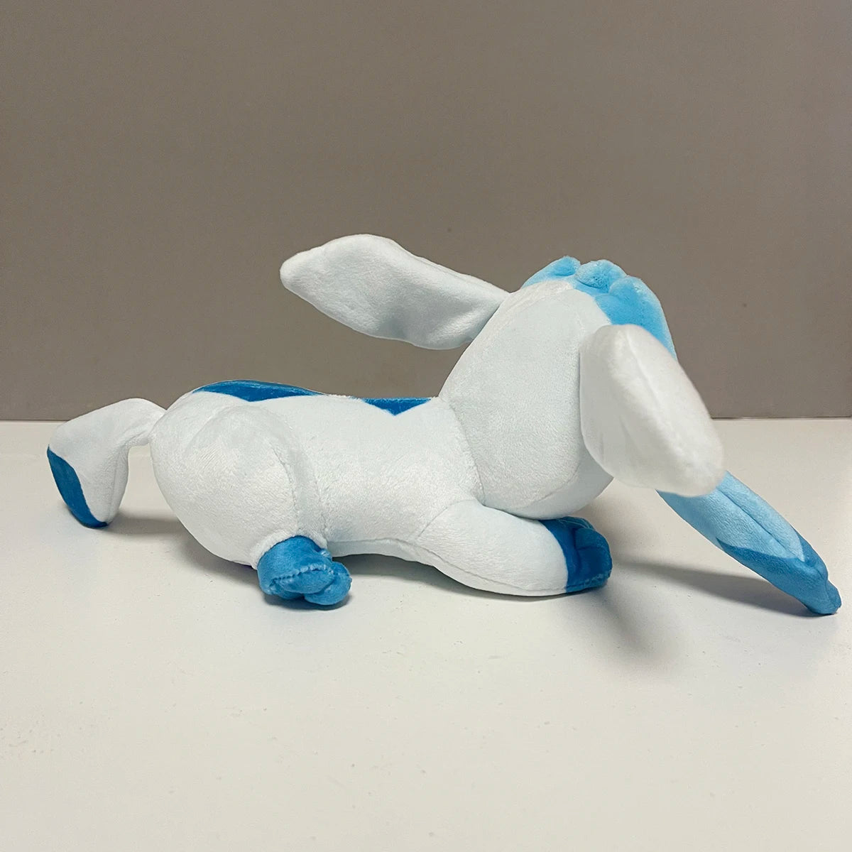 Anime Eeveelution Eevee Espeon Umbreon  Vaporeon Peluche Doll Sylveon Sprigatito Charizard Plush Toys Stuffed Plushies Doll Gift