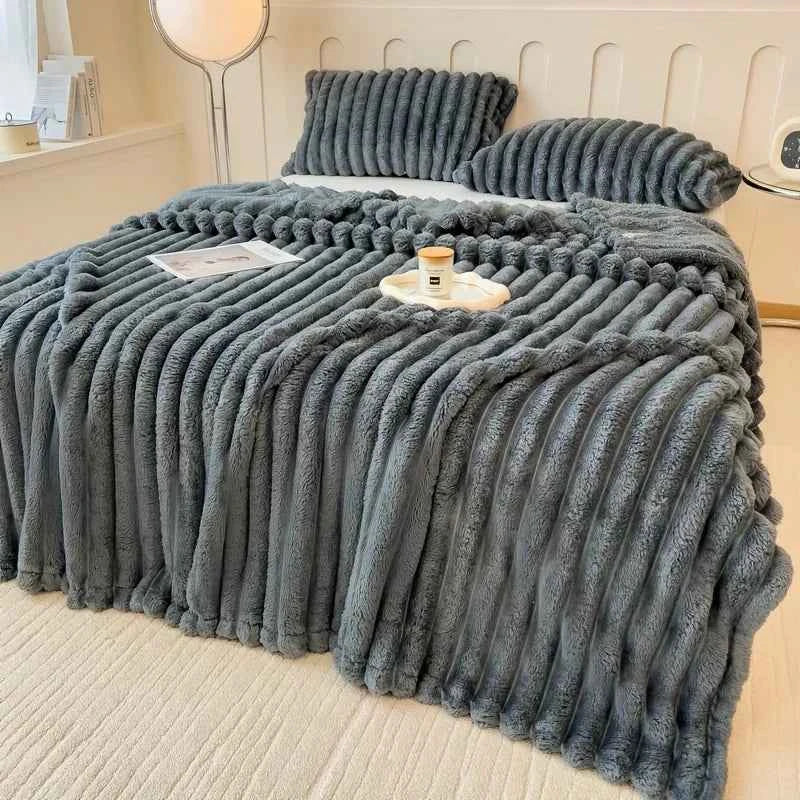 Luxurious Faux Rabbit Fur Throw Blanket, Flannel Fabric-Soft, Warm&Cozy for Couch, Bed, and Travel-Versatile,All-Season Gift.