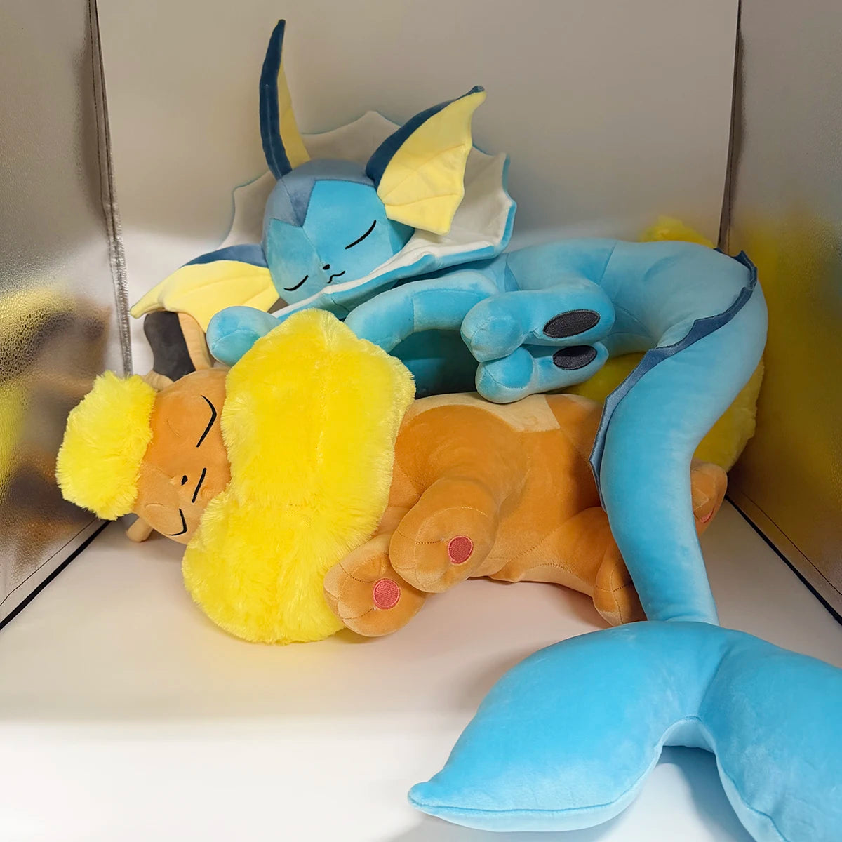 Anime Eeveelution Eevee Espeon Umbreon  Vaporeon Peluche Doll Sylveon Sprigatito Charizard Plush Toys Stuffed Plushies Doll Gift