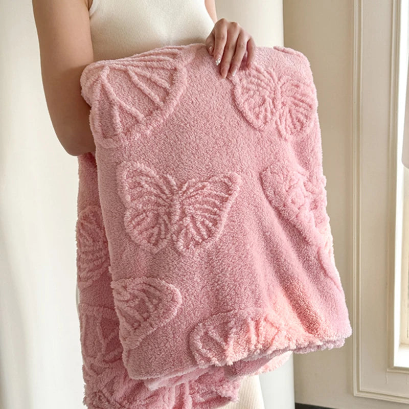 Coral Fleece Blanket with 3D Butterfly Pattern - Soft & Warm
