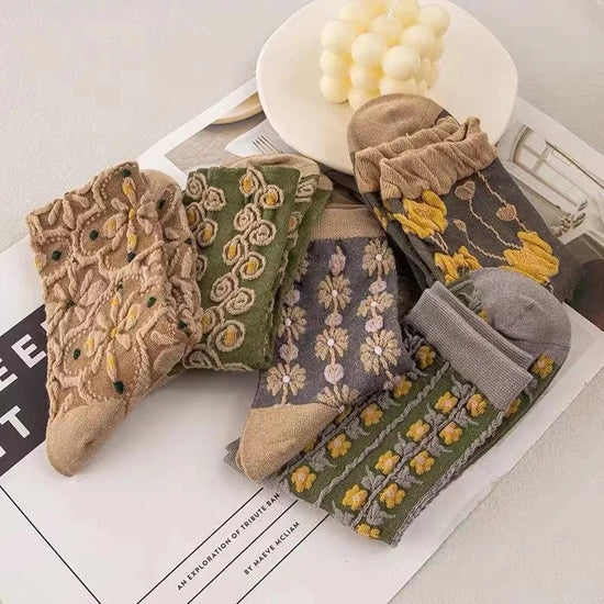 Cotton Fashion Korea Harajuku Retro Floral Vintage Woman Socks Novelty Ethnic Elegant Casual Ladies Girls Dress Brown Sox Autumn SS69