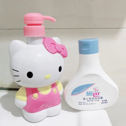 500ML Sanrio Hello Kitty Squeeze Bottle Shower Gel Hand Sanitizer Dish Soap Liquid Cute Cartoon Girl Heart High Capacity Bottled SS69
