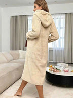 For women in autumn and winter, bathrobes, bathrobes, warm coral fleece, loose and comfortable home wear can be worn outside