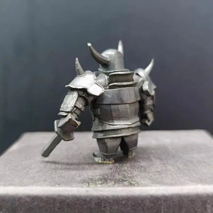 Brass Make Old Hog Rider Action Figures Miniature Ornament Accessories Super Knight Mini Desktop Car Interior Model Figurine SS69