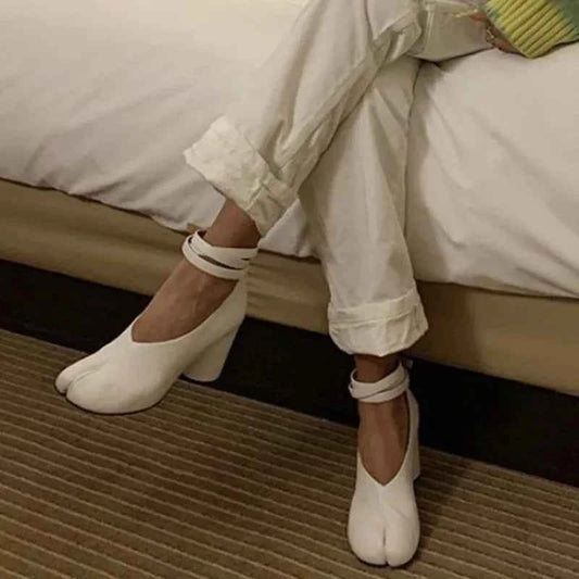 Split Toe Ninja Tabi Pumps Women Ankle Strap Buckle Round Heel High Heels Party Shoes Women zapatos de mujer chaussure femme