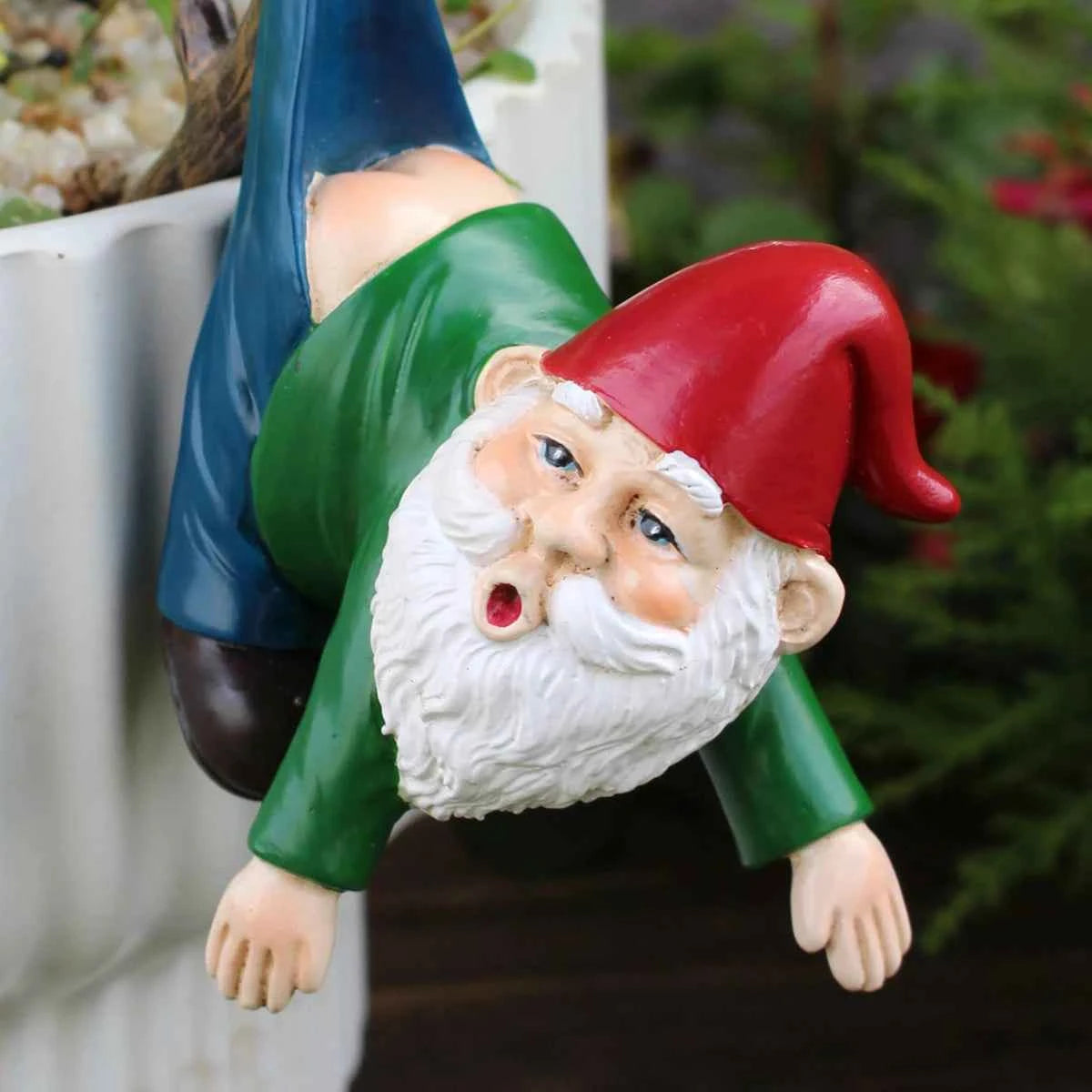 1pcs funny dwarves, dwarves with pants hanging branches, fun flowerpot pendants, resin crafts