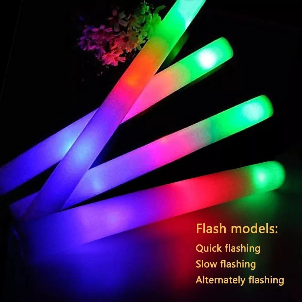 jianyana 100Pcs LED Foam Glow Sticks RGB Light Up Cheer Tubes for Parties