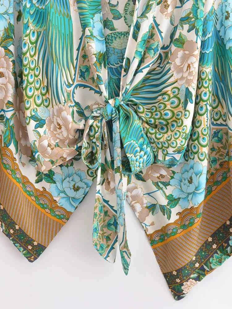 Boho Queens Peacock Short Robe Kimono Swimsuits Women Fashion Floral Batwing Sleeves Rayon Bohemian Bikini Cover Ups Beachwear