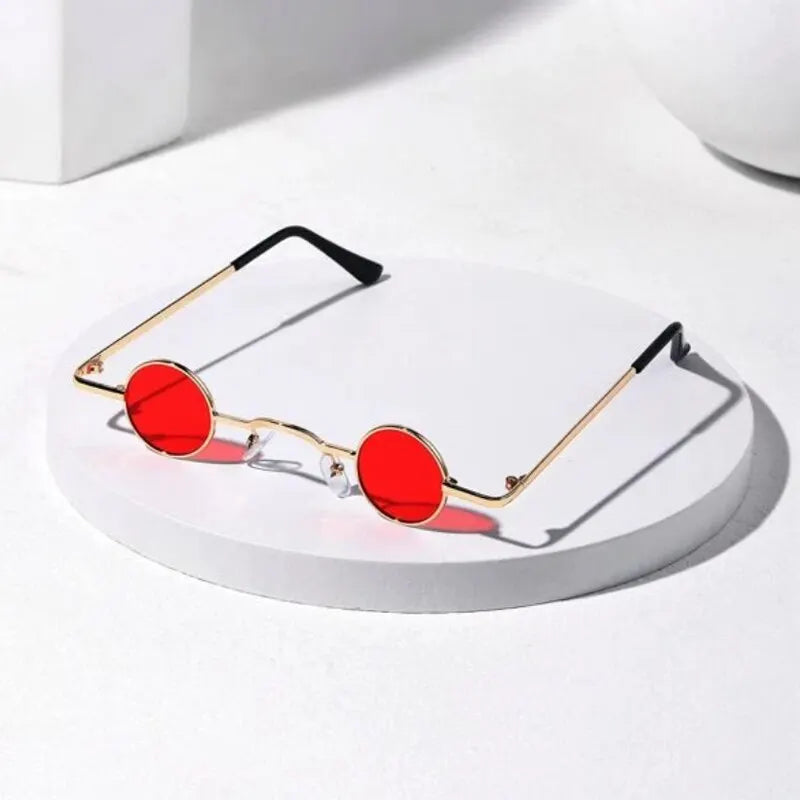 Vintage Rock Punk Man Sunglasses Classic Small Round Sunglasses Women Wide Bridge Metal Frame Black Lens Driving Eyewear SS69 7.69 red