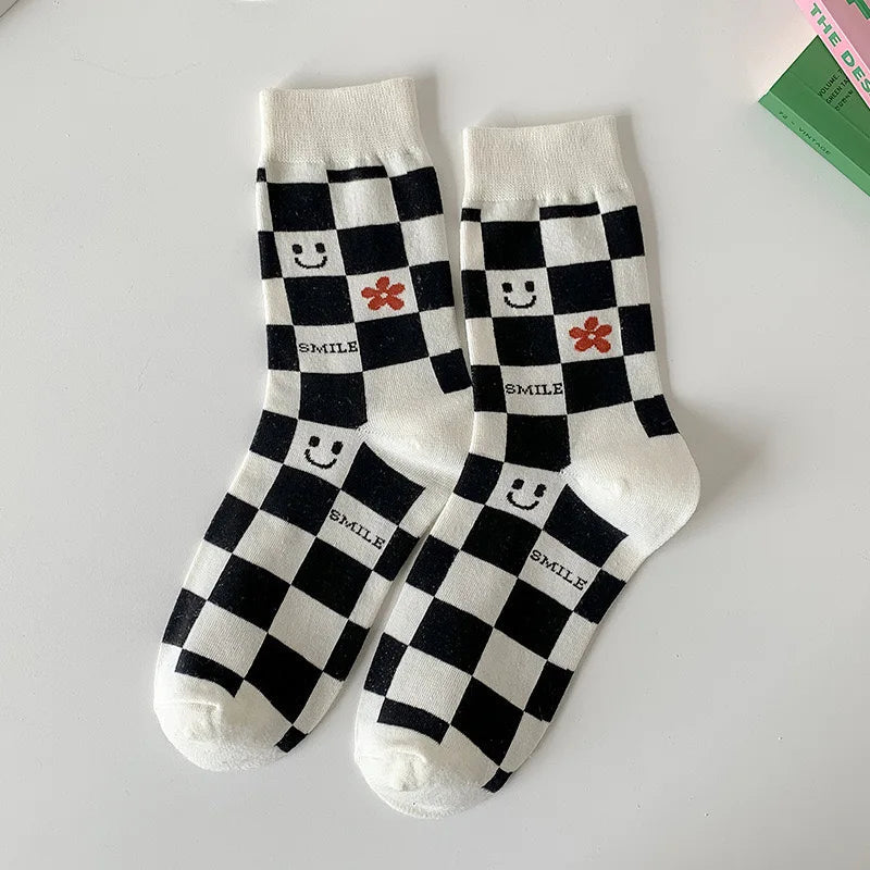 Fashion Harajuku Retro Floral Vintage Socks Woman Novelty Ethnic Elegant Cotton Casual Breathable Ladies Girls Dress Sox Autumn SS69 8.69 DD14H2 / 35 - 40