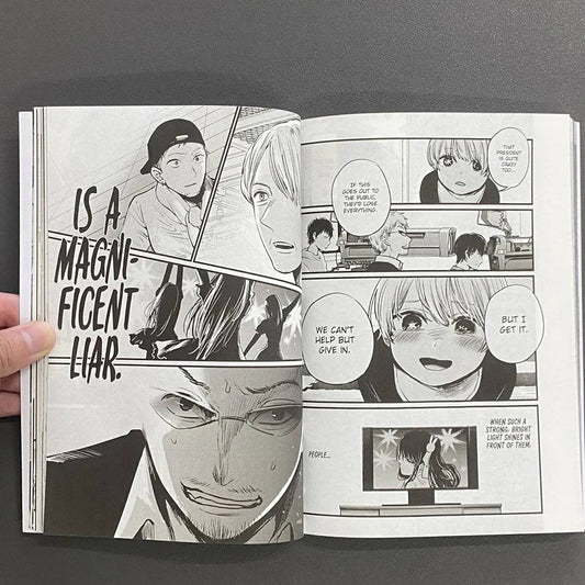 Japanese manga Oshi No Ko Volume 1 fantasy suspense English version youth idol comic book SS69