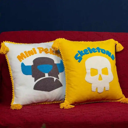 100% Original Royal War Genuine Pillow Mini Pickup Skull Spot Official Genuine Game Doll Doll Bed Decoration Collection SS69