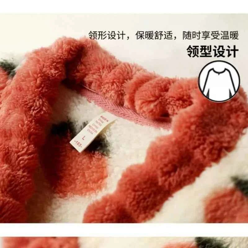 Women Warm Flannel Pajamas Set Strawberry Kawaii Girlish Winter Flannel Sleepwear Ladies Warm Velvet Loungewear Casual Homewear
