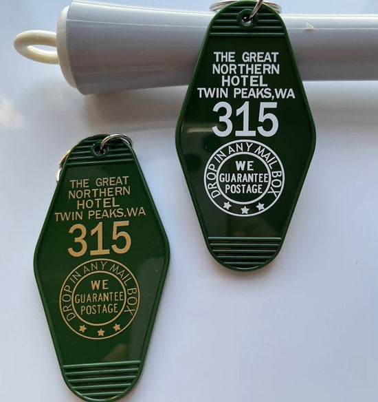 THE GREAT NORTHERN HOTEL TWIN PEAKS 315 KeyChain Keyring Tag Key Chains TV Show The Office Fans Funny Accessory SS69