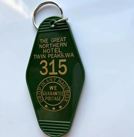 THE GREAT NORTHERN HOTEL TWIN PEAKS 315 KeyChain Keyring Tag Key Chains TV Show The Office Fans Funny Accessory SS69
