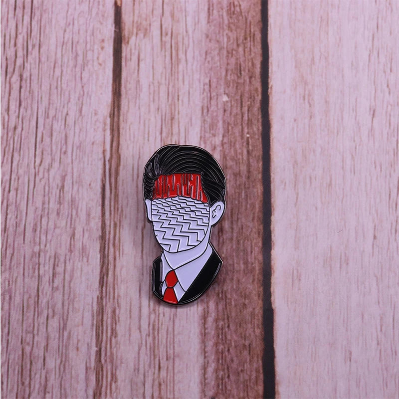 Twin Peaks Badge Agent Cooper Log Lady Wooden Gotta Light Woodsman David Lynch Pin Audrey Diane Fire Walk with Me Brooch SS69