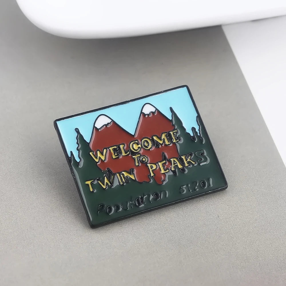 Twin Peaks Enamel Badge Brooch Burning Matches Dale Cooper Pins Brooches for Women Men Lapel Pin Jeans Shirt Jewelry SS69