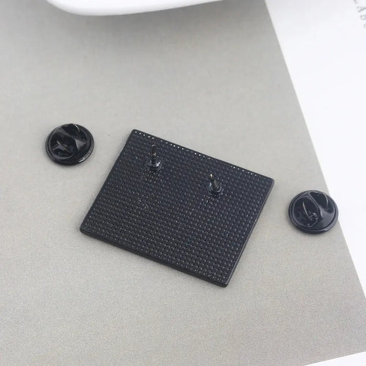 Twin Peaks Heart Shape Brooches Dale Cooper Fire Walk With Me Red Wine Bottle Cup Lapel Enamel Pins Women Men Bag Shirt Gift SS69