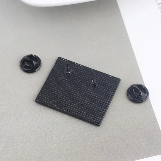 Twin Peaks Heart Shape Brooches Dale Cooper Fire Walk With Me Red Wine Bottle Cup Lapel Enamel Pins Women Men Bag Shirt Gift SS69