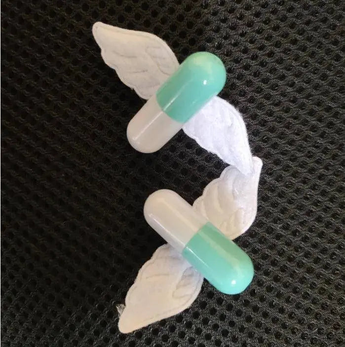 Women Y2k girl Harajuku Mine tie small pill hairpin Goth cute pair clip headwear Lolita cosplay props wing hairgrips SS69