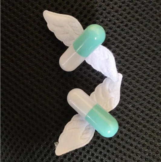 Women Y2k girl Harajuku Mine tie small pill hairpin Goth cute pair clip headwear Lolita cosplay props wing hairgrips SS69