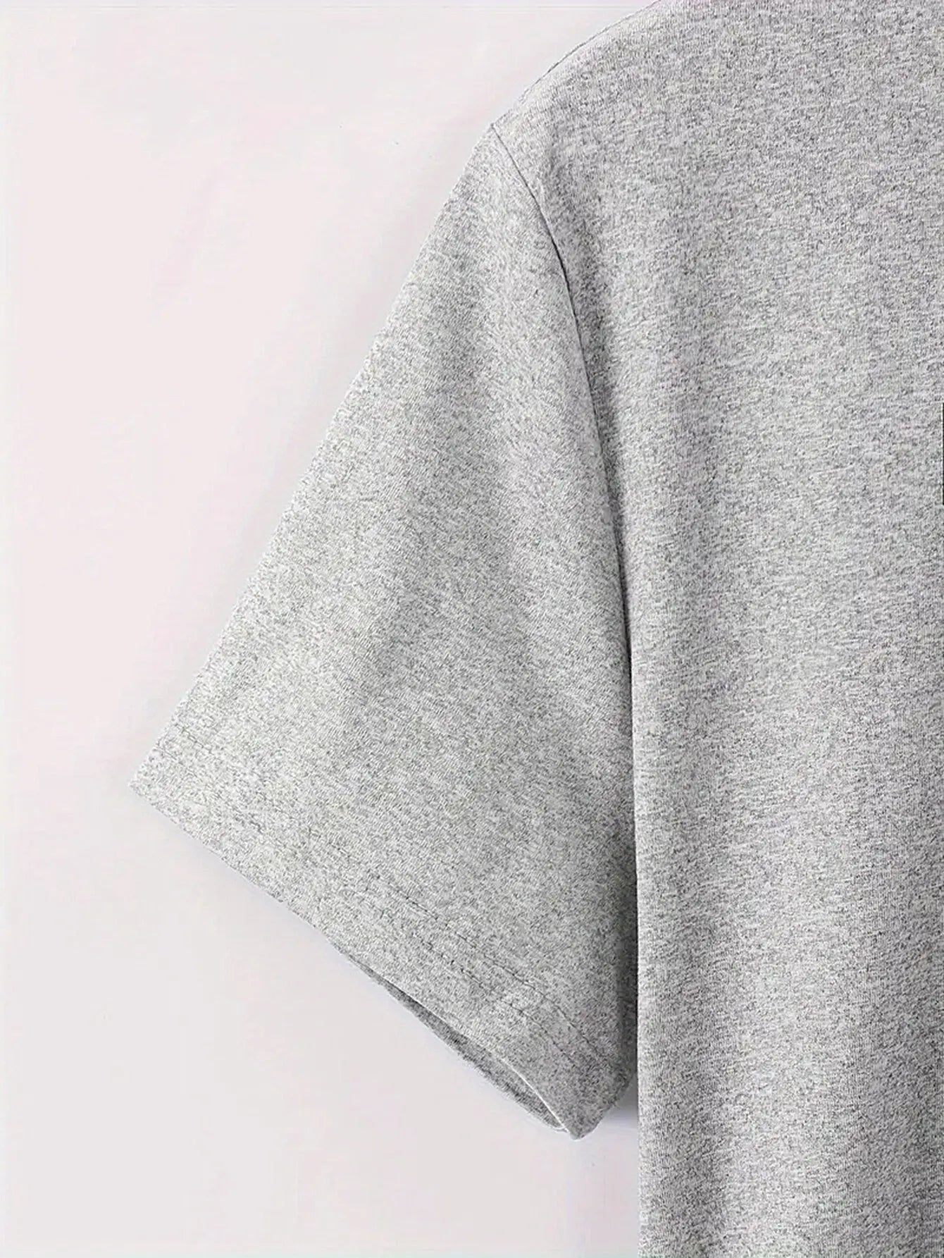 Women's Casual Graphic Tee - Squid & GAME Design, Gray Short Sleeve Crew Neck T-Shirt with Pink Geometric Print, Summer Casual Attire, Polyester Blend, Machine Washable SS69