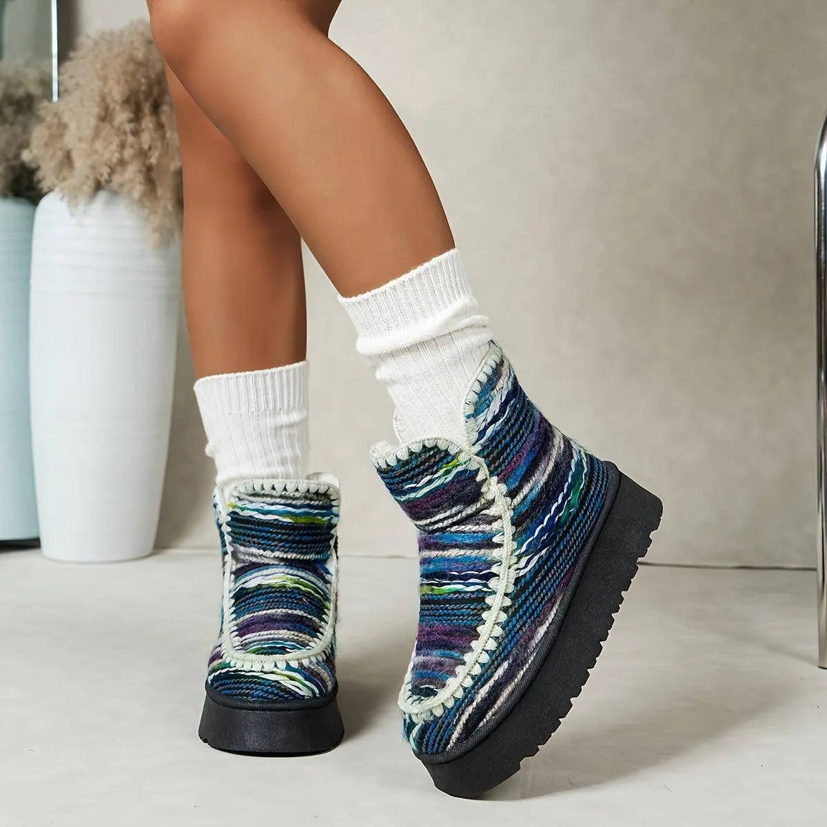 Women's Cozy Sherpa-Lined Ankle Boots, Tribal Animal Print, Western Style, Casual Slip-On Winter Footwear, Non-Slip Sole, Comfortable Insulated, Fabric Upper, TPR Sole, Random Print, Mid-Heel SS69