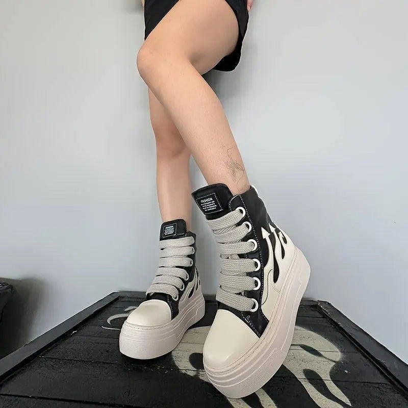 Women's Y2K Platform Ankle Boots, Round Toe Soft Sole Sneakers, Lace-Up Shoes, Fashion Designer Goth Punk Booties SS69