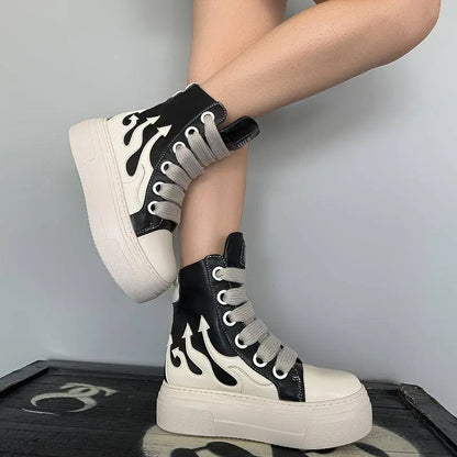 Women's Y2K Platform Ankle Boots, Round Toe Soft Sole Sneakers, Lace-Up Shoes, Fashion Designer Goth Punk Booties SS69