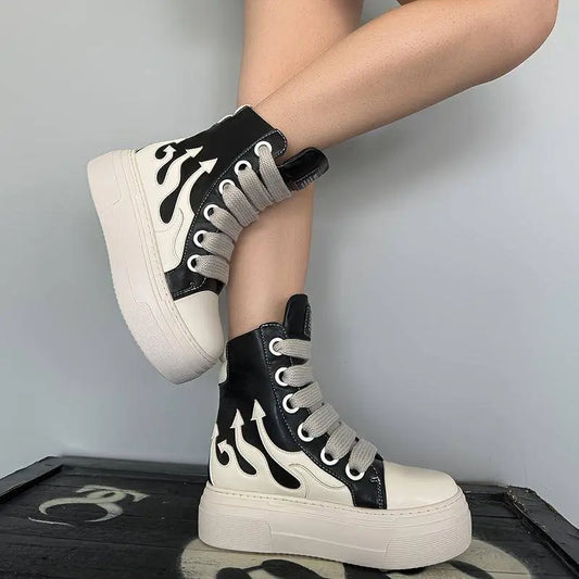 Women's Y2K Platform Ankle Boots, Round Toe Soft Sole Sneakers, Lace-Up Shoes, Fashion Designer Goth Punk Booties SS69