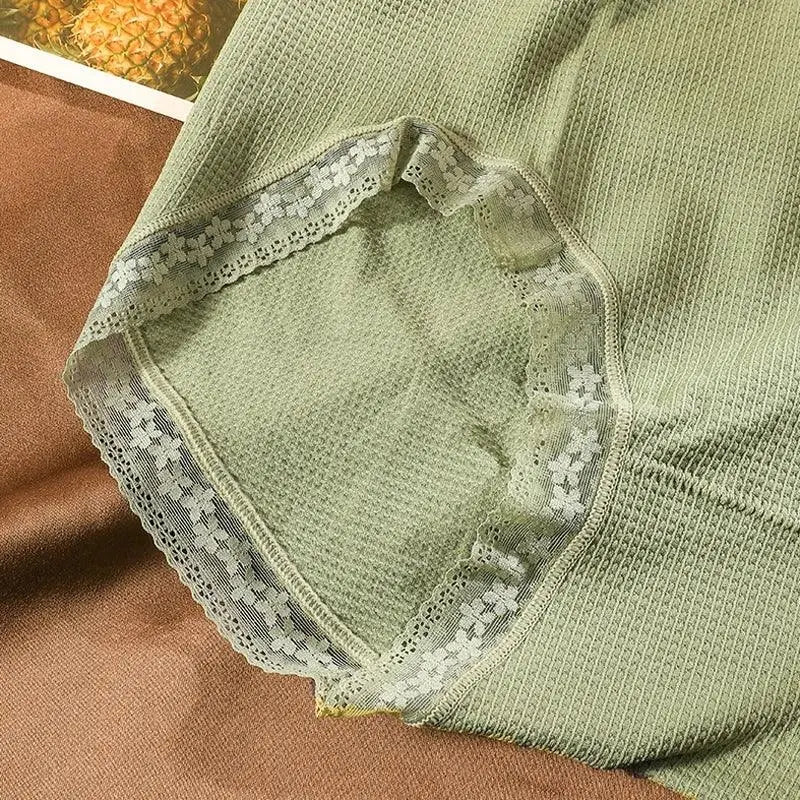 Women's underwear Plus-size XXXXL High elastic Antibacterial Obesity is special briefs lingerie breathable ladies underpants.