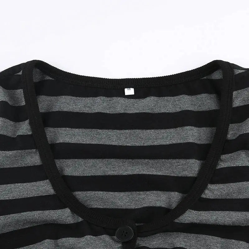 Y2K Vintage Striped Crop Top Casual Button O-neck Long Sleeves Cardigan T-shirt Retro Harajuku Grunge Super-short Smock Top Tees SS69