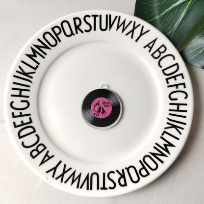 KPOP ROSE Solo APT Album-Inspired Acrylic CD Keychain, Round Vinyl Record Bag Pendant, Alphabet Design, Carabiner Clip, Decorative Ladies Key Ring, Celebrity Theme Accessory, Ideal for ROSIE Fans Collection & Valentine'S Day SS69