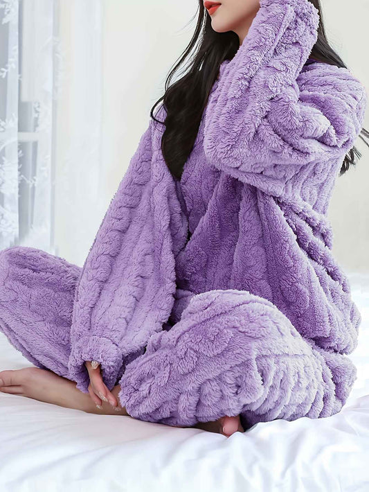 Solid Color Plus Size Women's Cozy Fleece Pajama Set - Soft Long Sleeve Round Neck Top & Pants, Casual Style, Perfect for Fall/Winter, Comfortable Sleepwear|Casual Style Pajamas|Soft Fleece Material